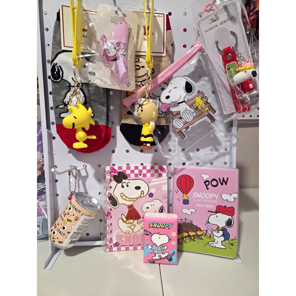 12 Piece Back To School Bundle. Snoopy